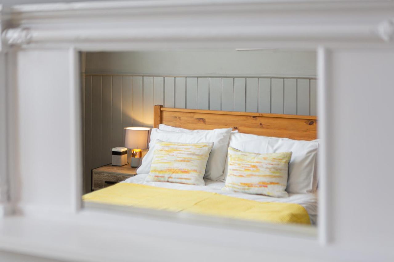 Bed and Breakfast The Kings Head Wye Экстерьер фото