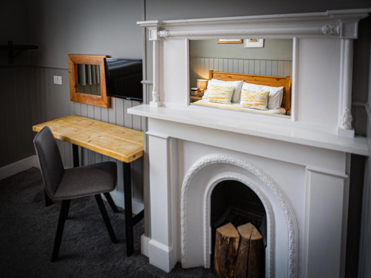 Bed and Breakfast The Kings Head Wye Экстерьер фото