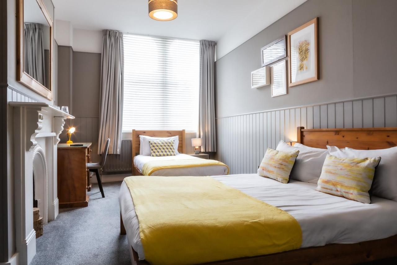 Bed and Breakfast The Kings Head Wye Экстерьер фото