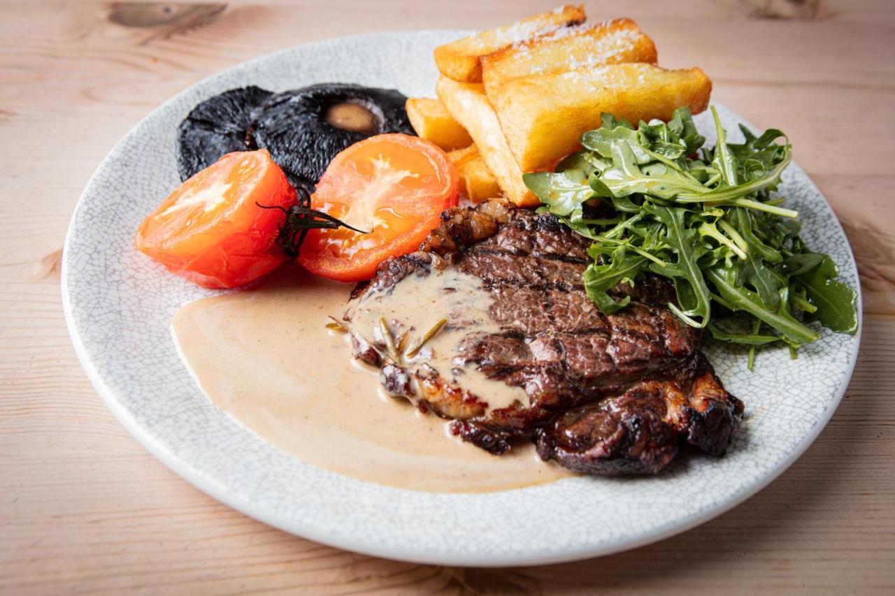 Bed and Breakfast The Kings Head Wye Экстерьер фото