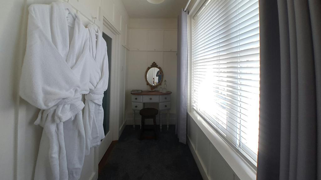 Bed and Breakfast The Kings Head Wye Экстерьер фото