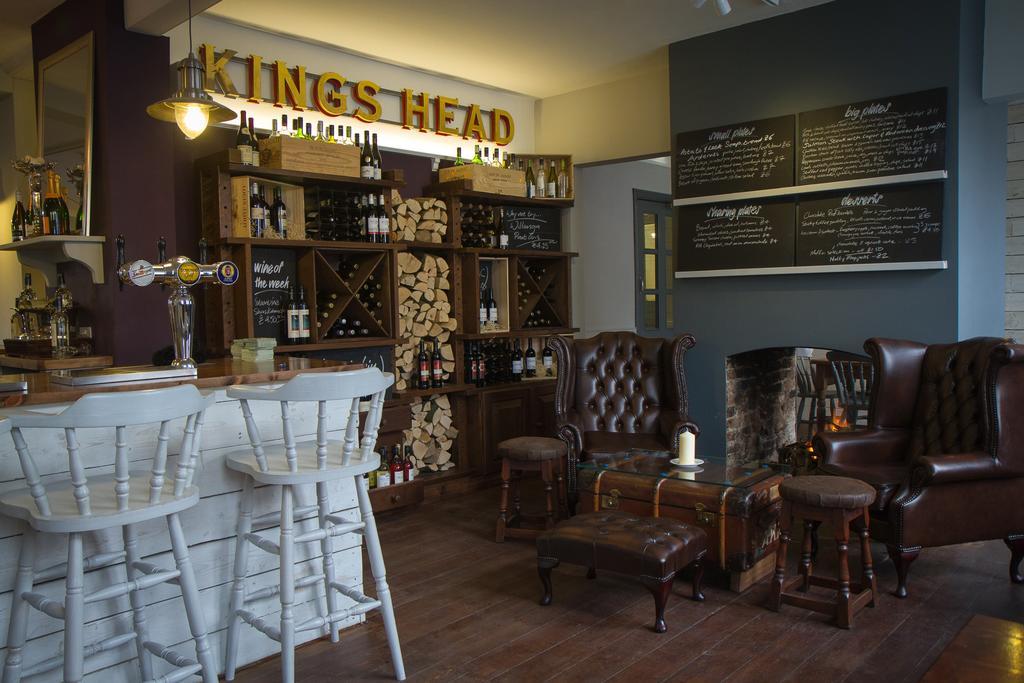 Bed and Breakfast The Kings Head Wye Экстерьер фото